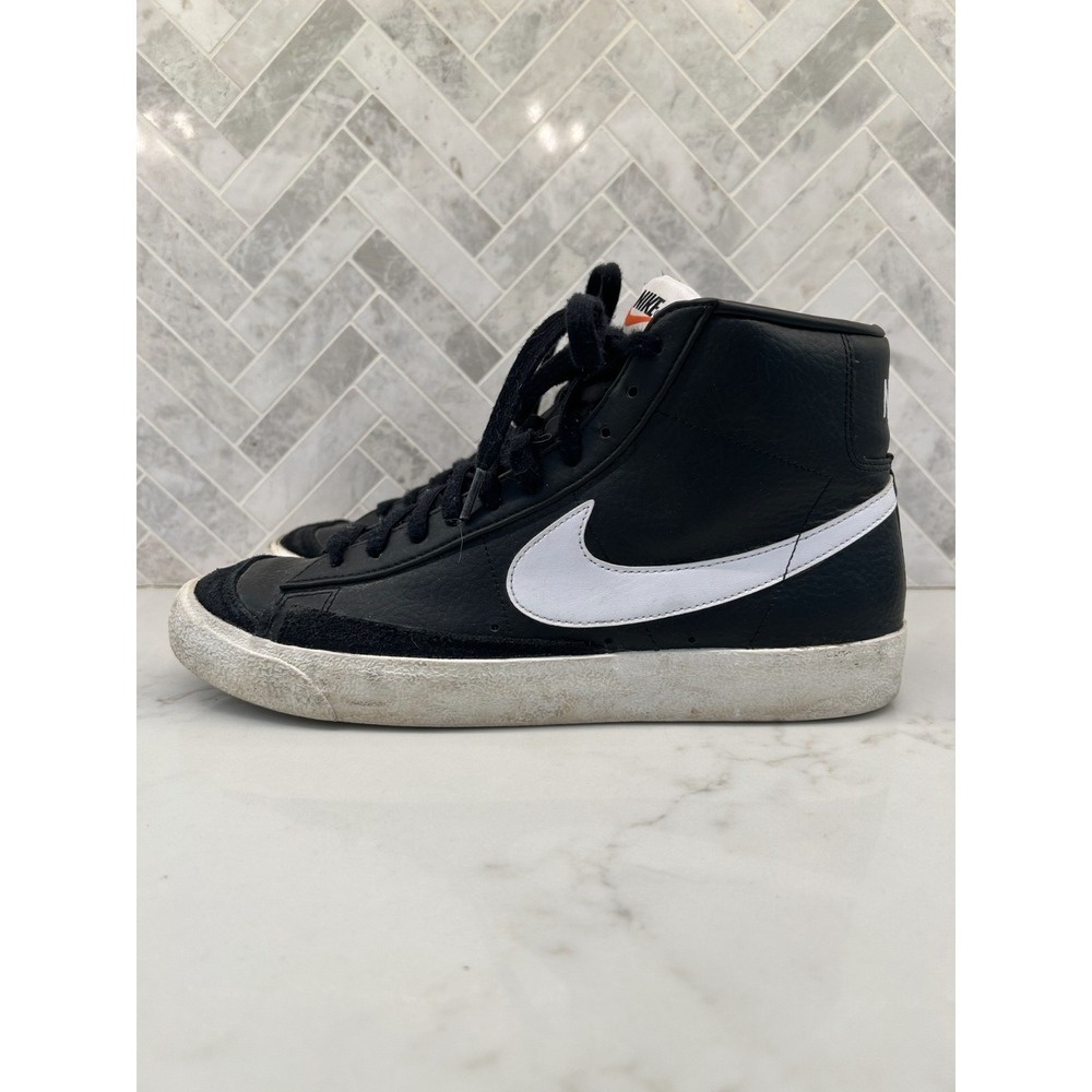 Nike Blazer Mid 77 Sneakers Mens Size‎ 10.5 White Leather Shoes BQ6806-002